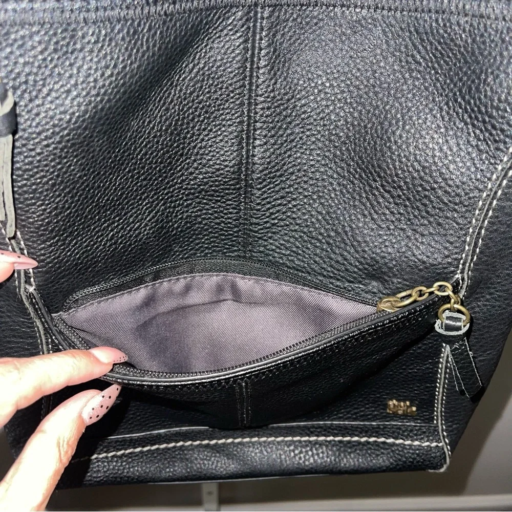 The Sak Black Leather Crossbody Shoulder Bag Boho Zip Pocket Purse